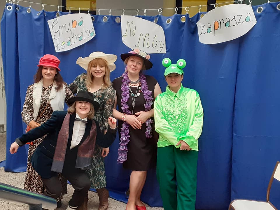 NIESPODZIANKA OD GRUPY TEATRALNEJ RODZICÓW „NA NIBY”