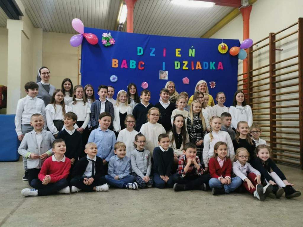 DZIEŃ BABCI I DZIADKA