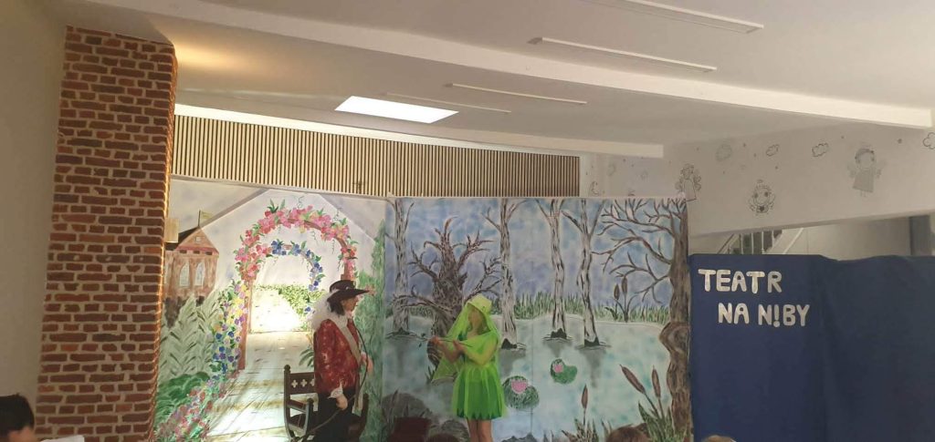 PRZEDSTAWIENIE W KOŚCIELE ŚW. ELŻBIETY