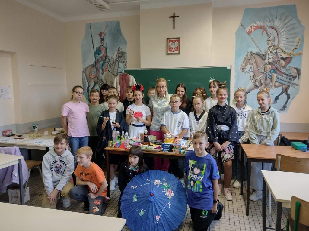 DZIEŃ JAPOŃSKI W KLASACH 5A I 5C