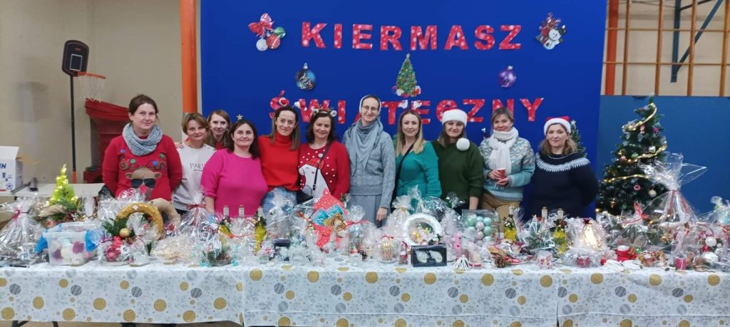 KIERMASZ ŚWIĄTECZNY 2023
