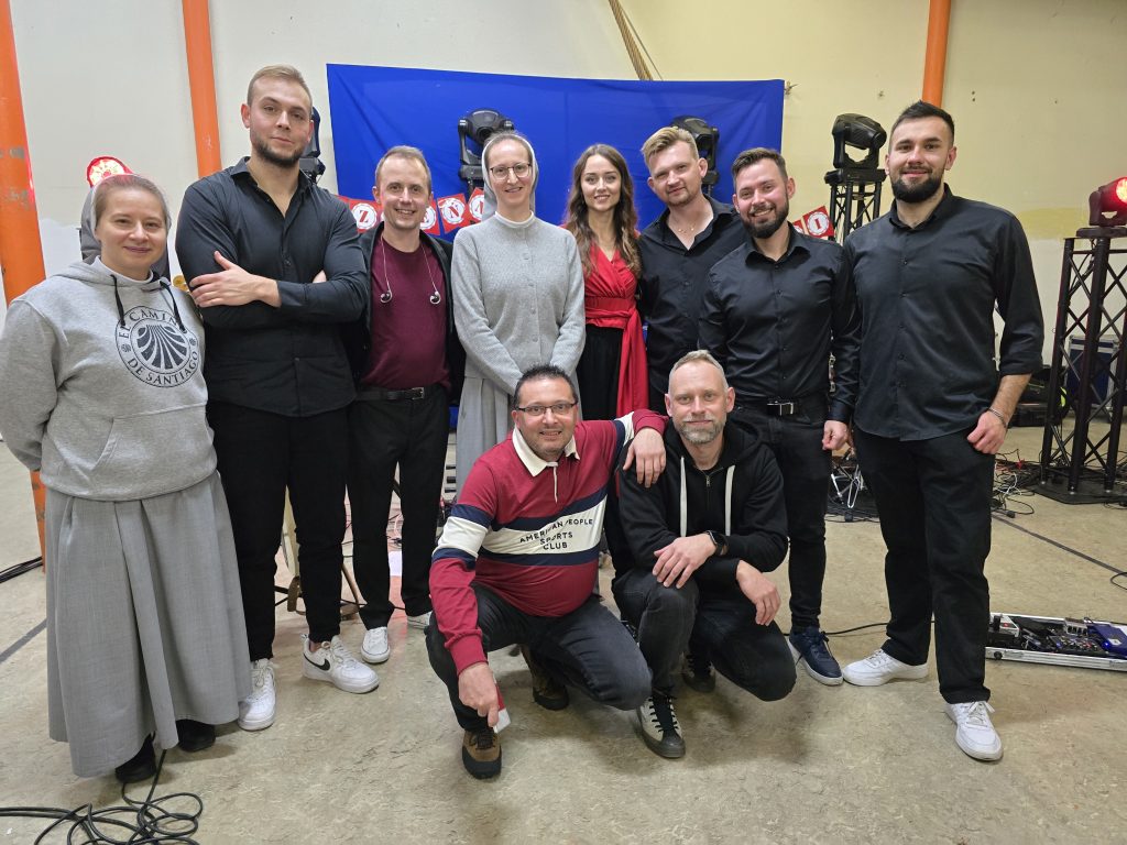 KONCERTY ZESPOŁU „THE DZIEMIANS” Z OKAZJI 106. ROCZNICY ODZYSKANIA PRZEZ POLSKĘ NIEPODLEGŁOŚCI