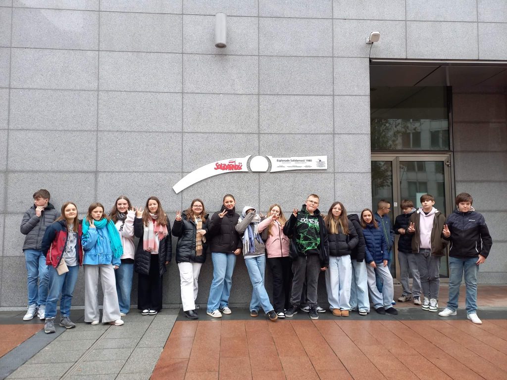 WYCIECZKA KL. 7C DO PARLAMENTARIUM