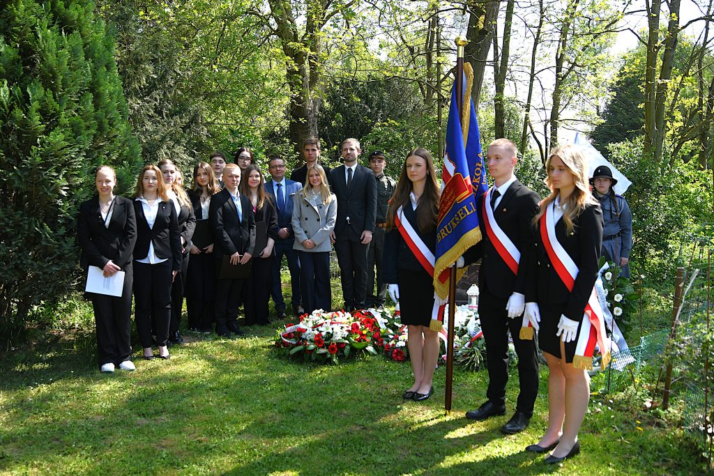 OBCHODY 85. ROCZNICY ZBRODNI KATYŃSKIEJ W RESSAIX 