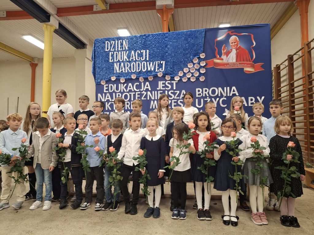 DZIEN EDUKACJI NARODOWEJ W NASZEJ SZKOLE