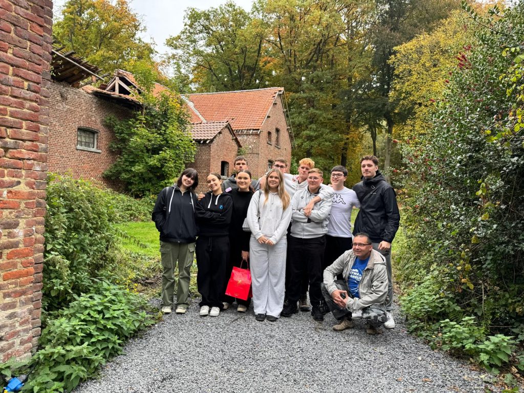 WYCIECZKA INTEGRACYJNA KLASY 2 LICEUM DO WAVRE