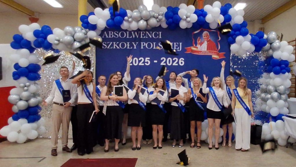 AKADEMIA Z OKAZJI ZAKOŃCZENIA NAUKI PRZEZ UCZNIÓW KLASY IV LICEUM